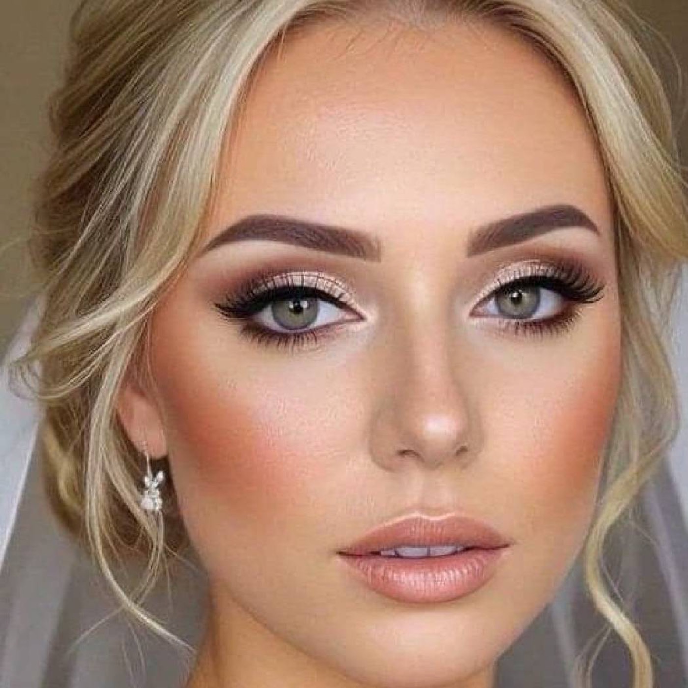 Make-Up
